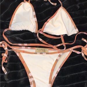 Burberry bikini